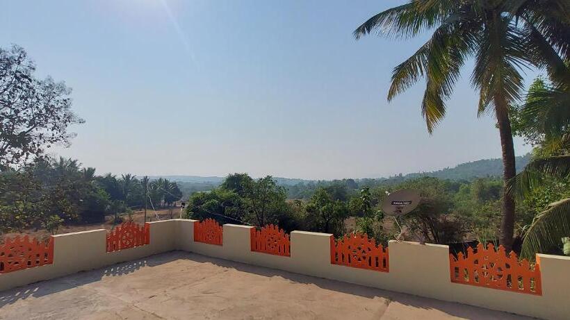 فندق Sneha Farm House