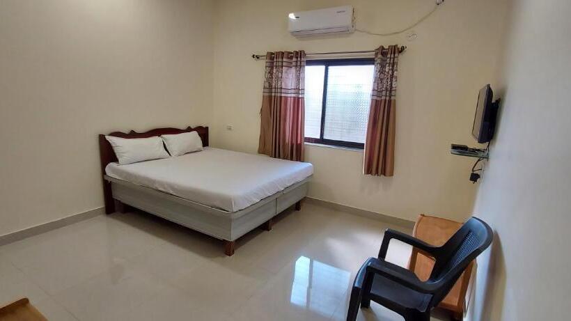 בית מלון כפרי Sneha Farm House