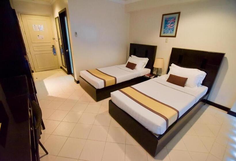 هتل Tavern Surigao