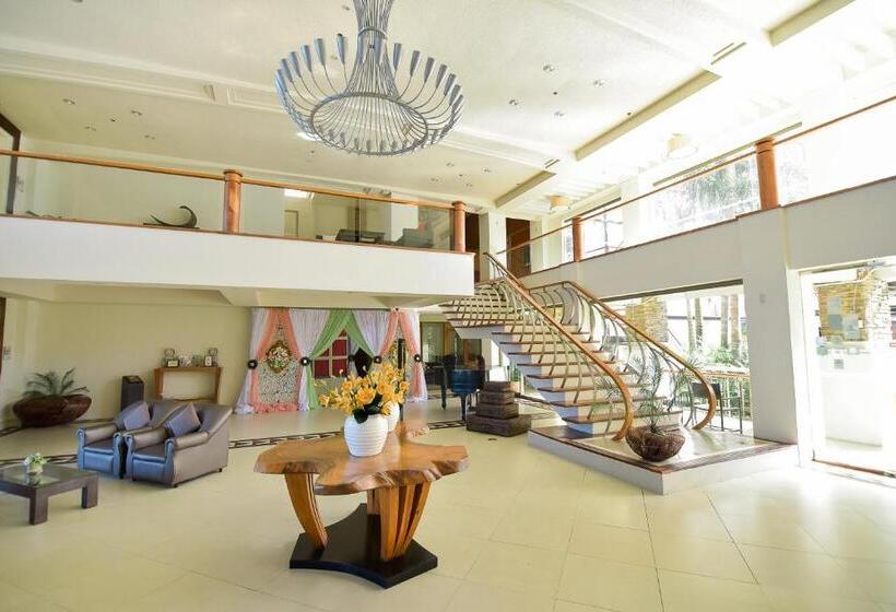 هتل Tavern Surigao