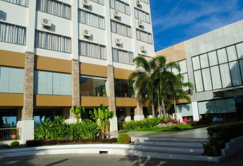 هتل Tavern Surigao