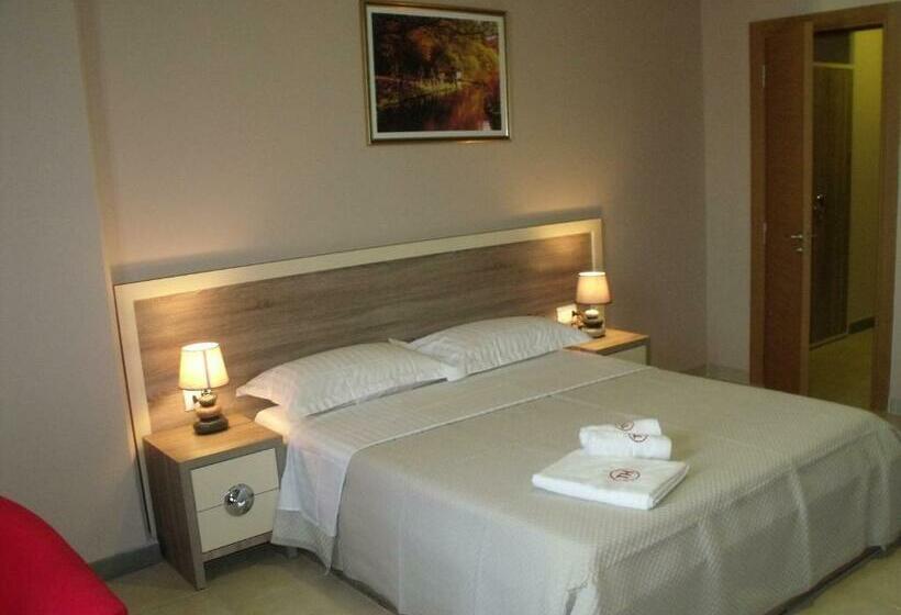 בית מלון כפרי Terminal Tirana