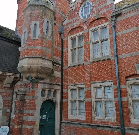 فندق The Royal Lion