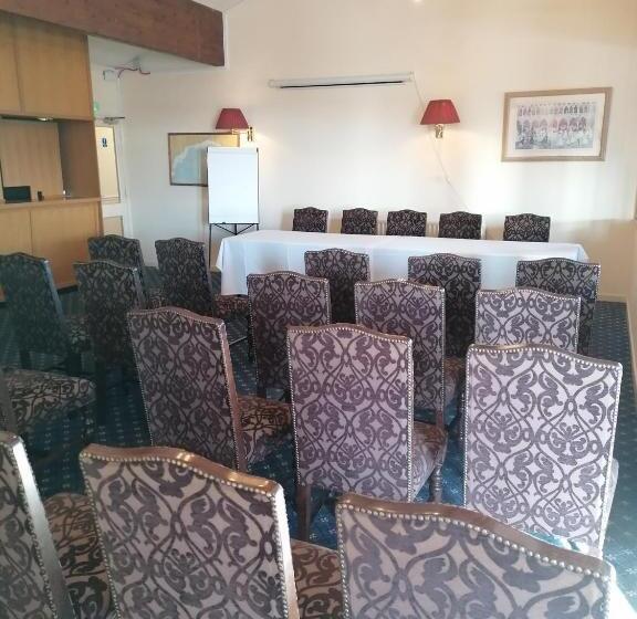 فندق The Royal Lion