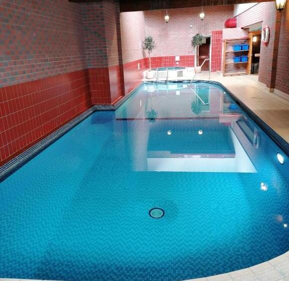 فندق The Royal Lion