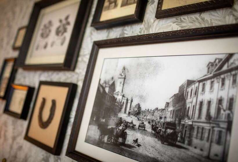 فندق The Royal Lion