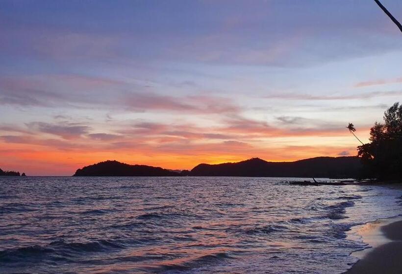 Monkey Island Resort Koh Mak