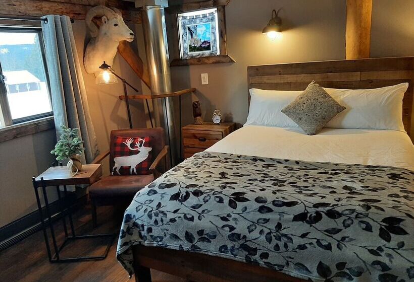 모텔 Arctic Divide Lodge