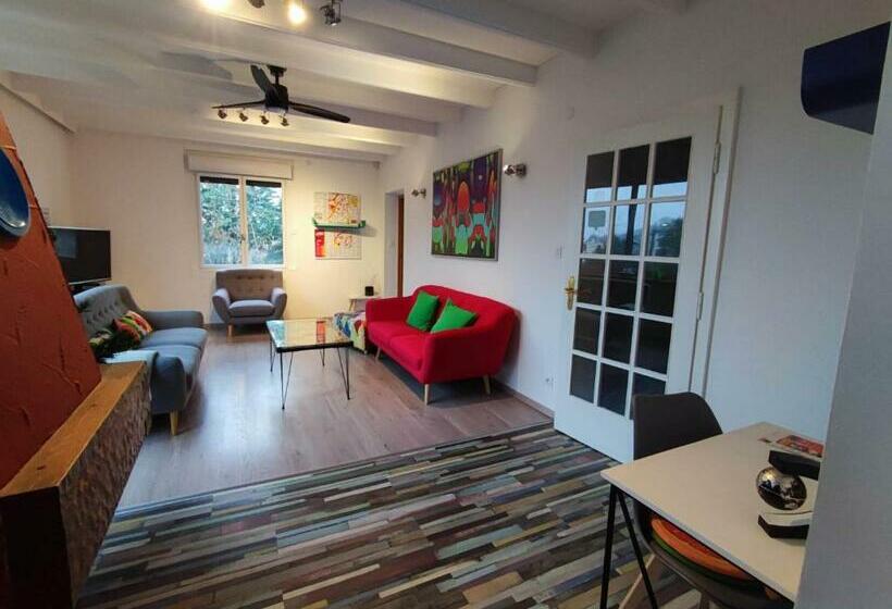 膳宿费 Chemin Des Vignerons