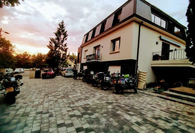 膳宿费 Chemin Des Vignerons