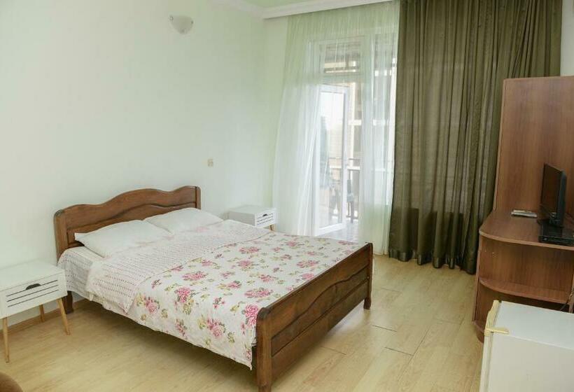 پانسیون Guest House Kvariati