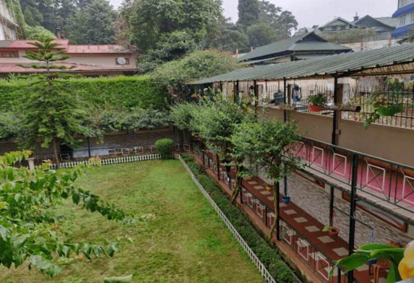 פנסיון Highwinds