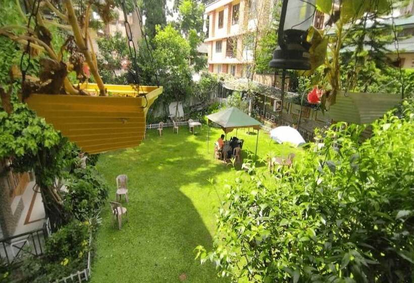 פנסיון Highwinds