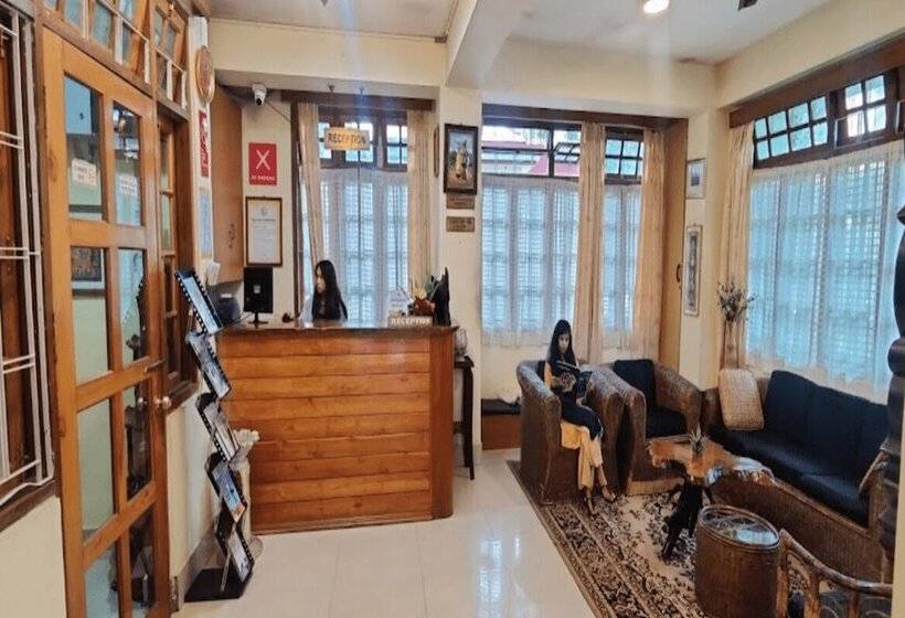 פנסיון Highwinds