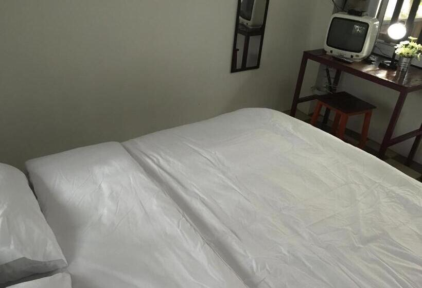 פנסיון Hora Home