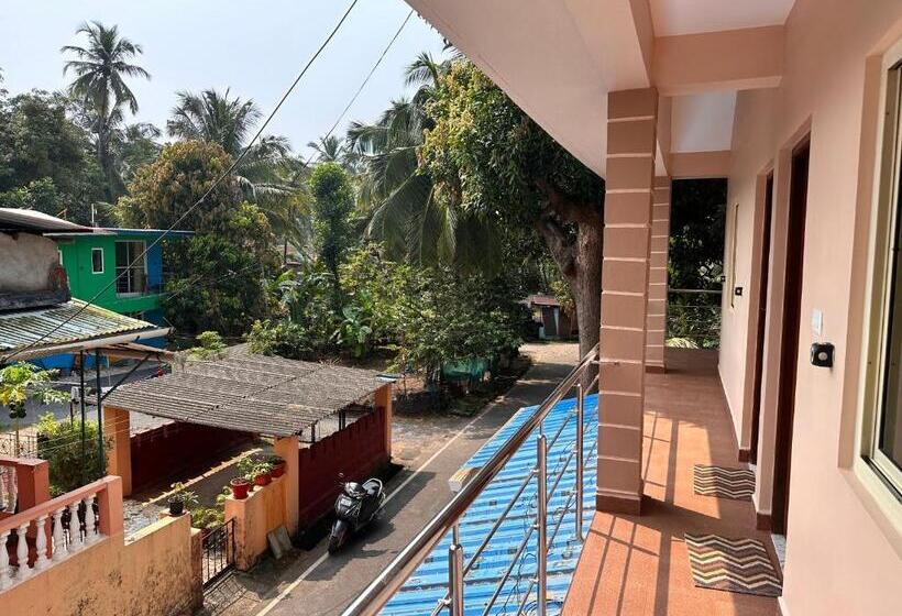 بنسيون James Guesthouse