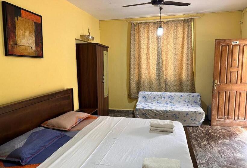 פנסיון James Guesthouse