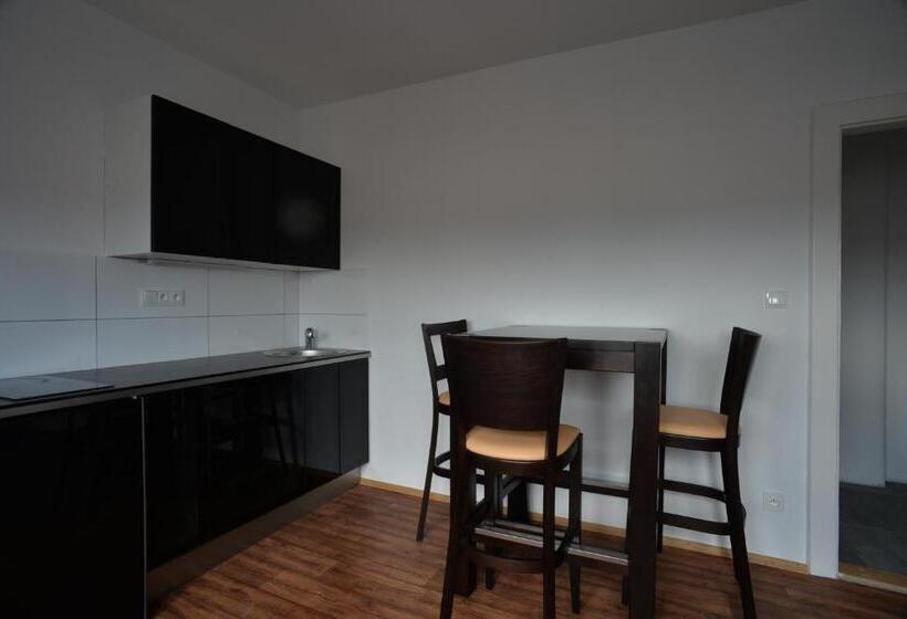 ペンション Penzion Karolinka