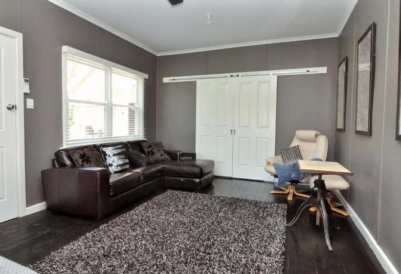 פנסיון The Bungalow At Nunyara