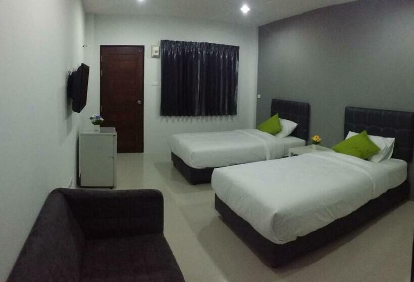 펜션 The Clover Lampang