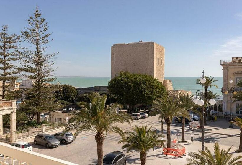 펜션 Torre Del Mare Apartments