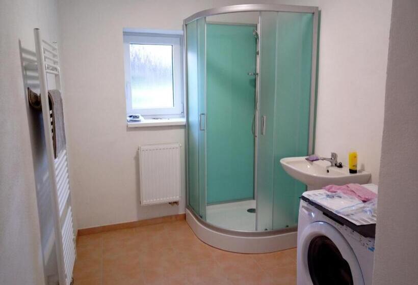 Общежитие Penzion Ostrov U Stribra 13