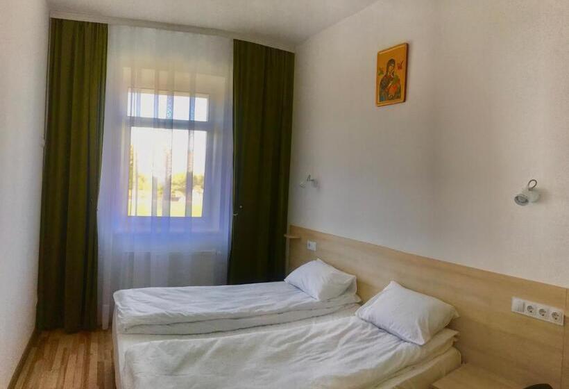Bed and Breakfast дім святого йосифа