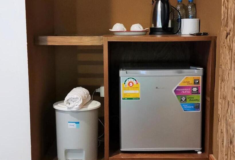 ベッドアンドブレックファースト Nua Tone Resort Bang Tao & Cafe