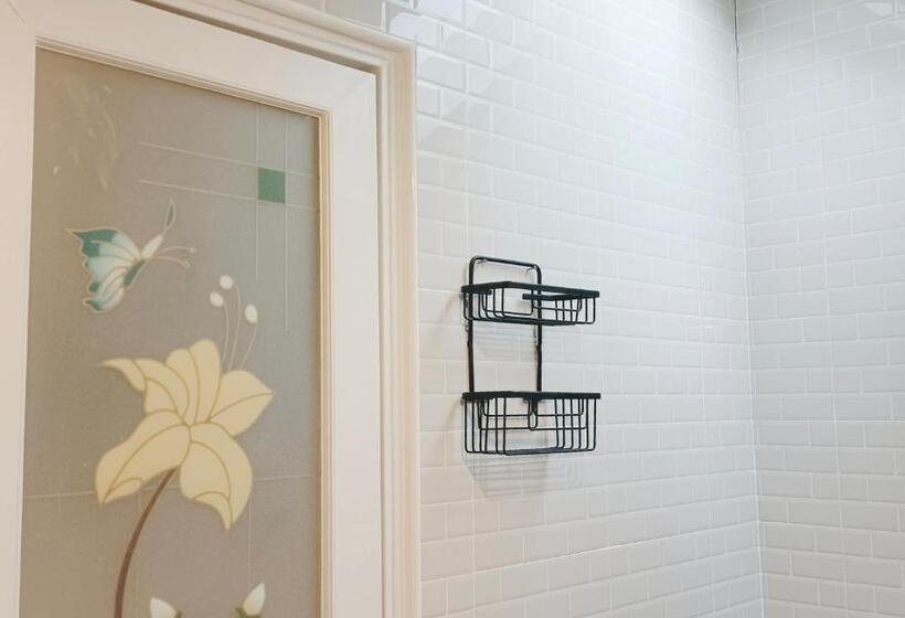 ベッドアンドブレックファースト Nua Tone Resort Bang Tao & Cafe