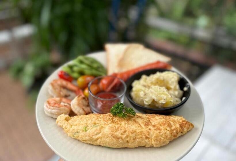 ベッドアンドブレックファースト Nua Tone Resort Bang Tao & Cafe