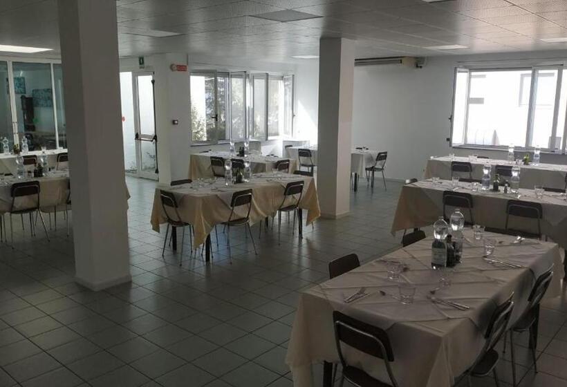 فندق Casa Diocesana Di Altavilla