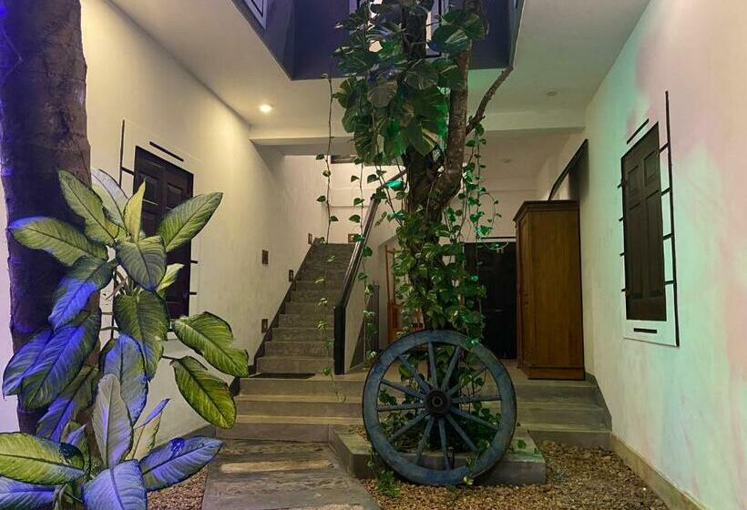 호텔 Crystal Palace