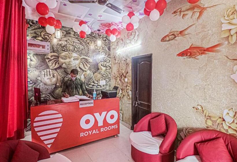 Flagship Hotel Royal Rooms