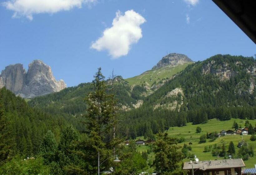 בית מלון כפרי Garni Festil