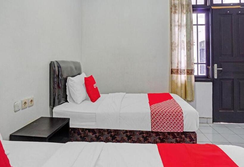 ホテル Oyo 90735 Palem Garden 2