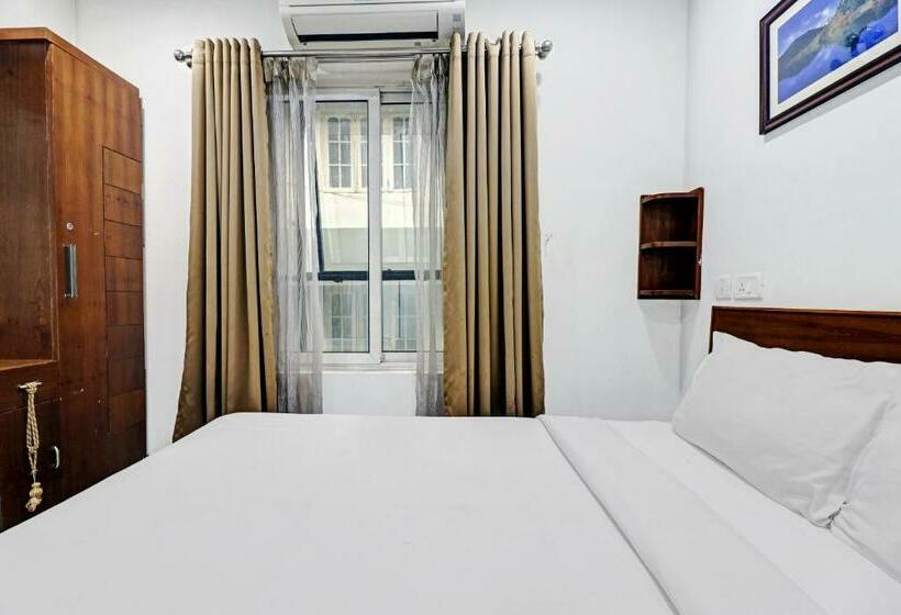 호텔 Oyo Townhouse 595 Majestic Inn