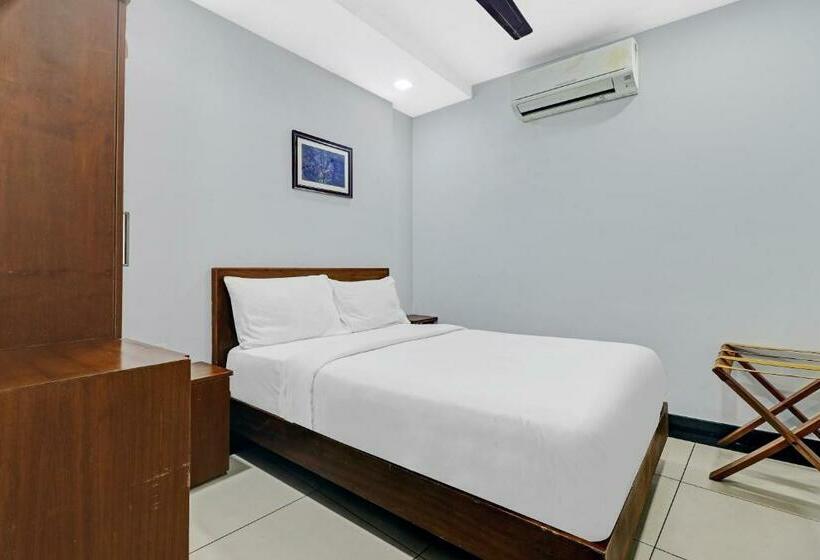 호텔 Oyo Townhouse 595 Majestic Inn