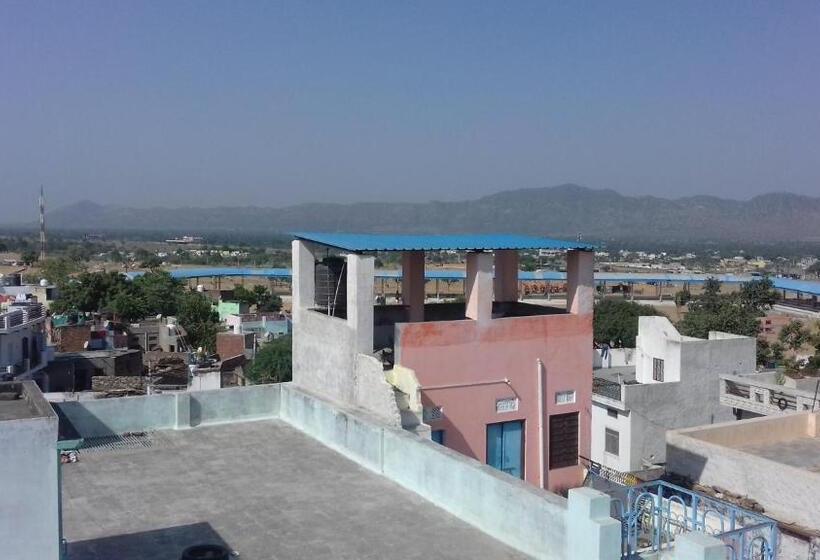هتل Poonam Pushkar