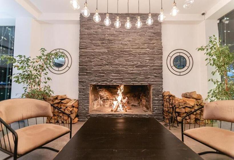 هتل Roshe Gudauri