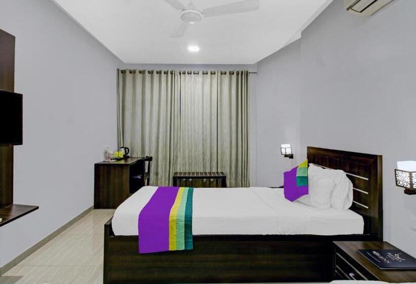 호텔 Treebo Premium Brijinn