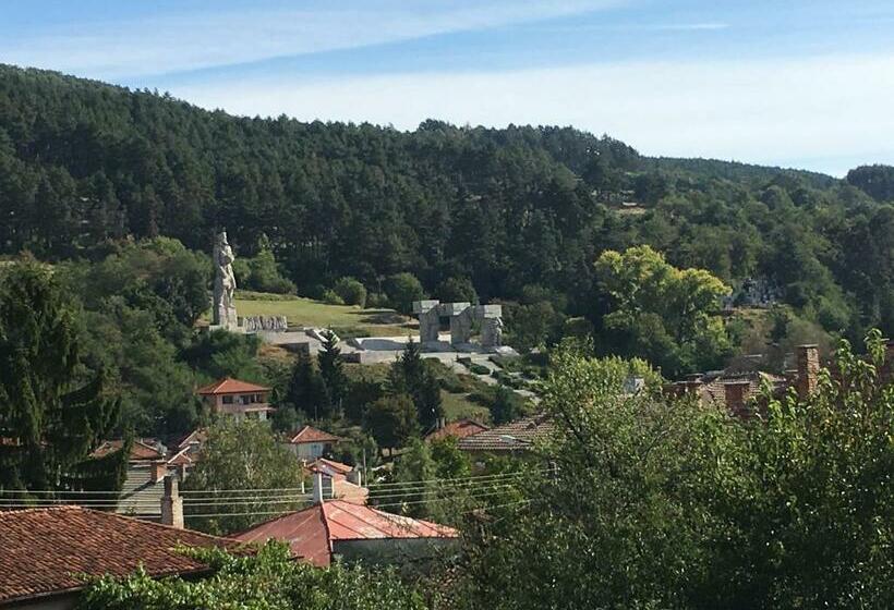 膳宿费 къща за гости загорски