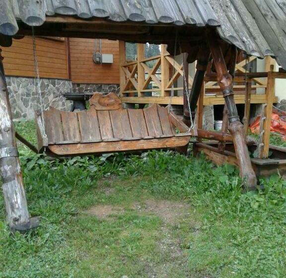 بنسيون Chalet 888 Cottages