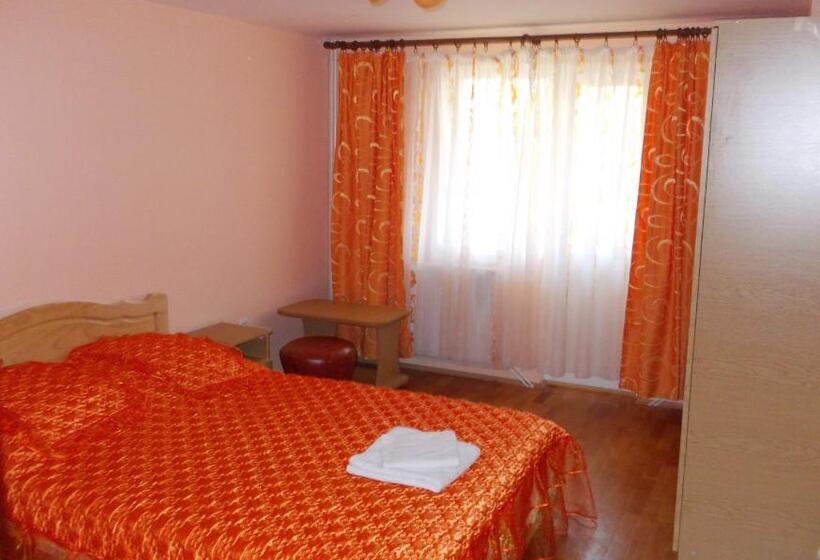 پانسیون Casa Dobrin