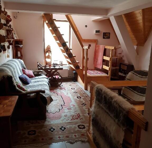 Пансион Casa Veves