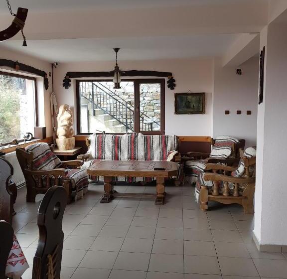 Пансион Casa Veves