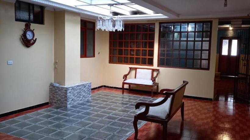 پانسیون Hostal Mediodía Matriz