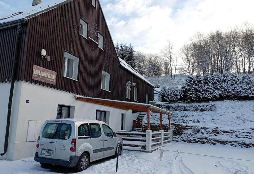 بنسيون Penzion Hraničář