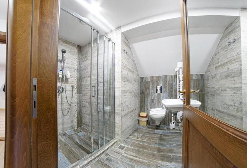 Pensiunea Casa Elvira