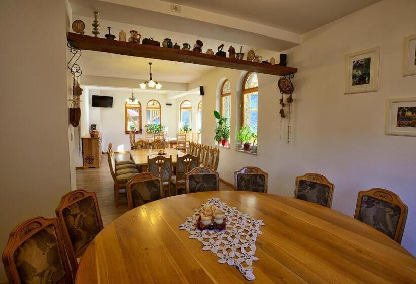 Pensiunea Casa Elvira