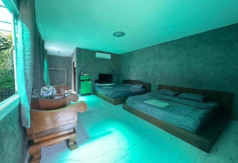 Resort บ้านภทรพรรณ ขุนยวม แม่ฮ่องสอน Pataraphan House, Khunyuam, Maehongson, Thailand